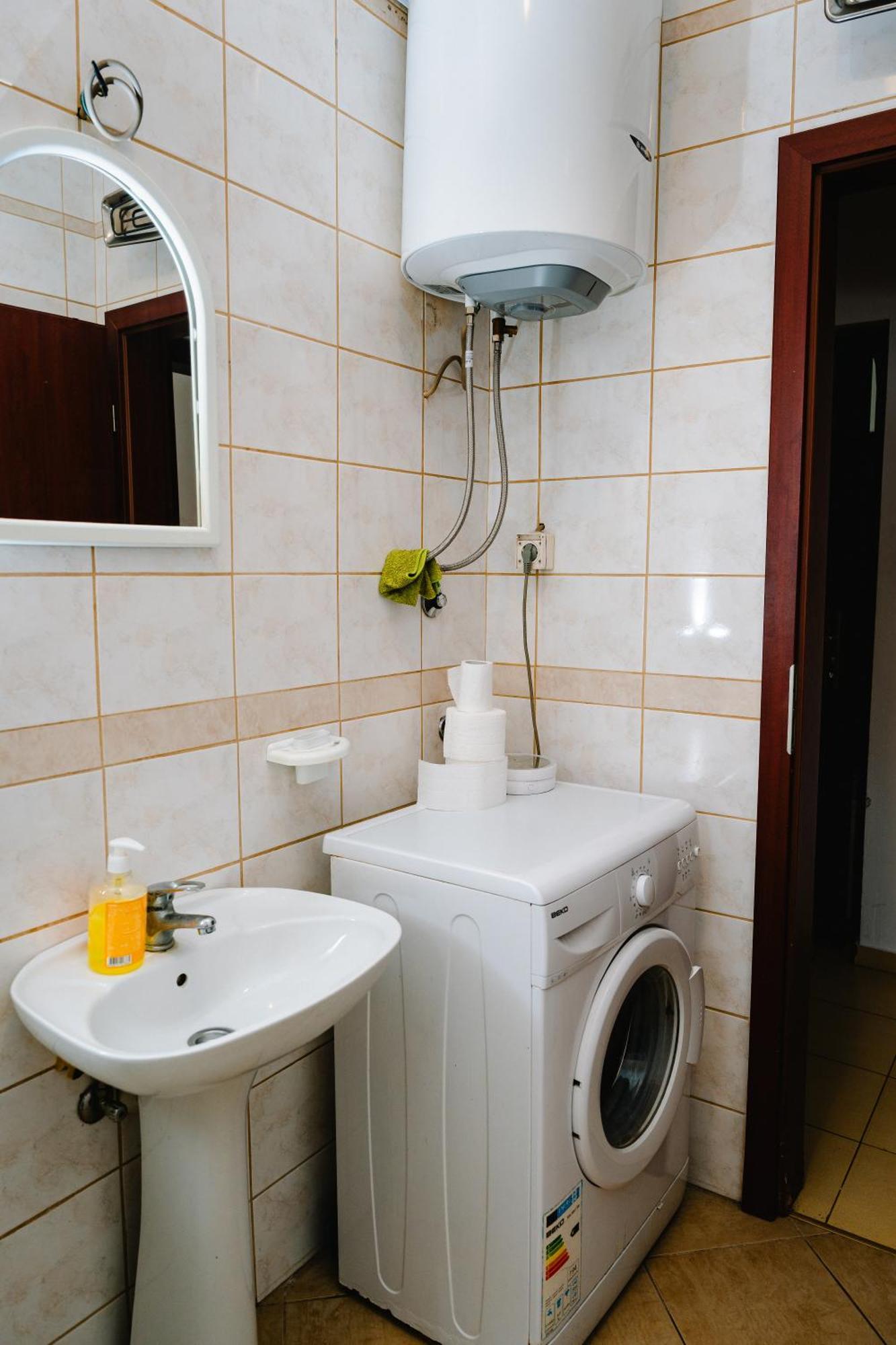 Apartman Stex พอดโกริกา ภายนอก รูปภาพ