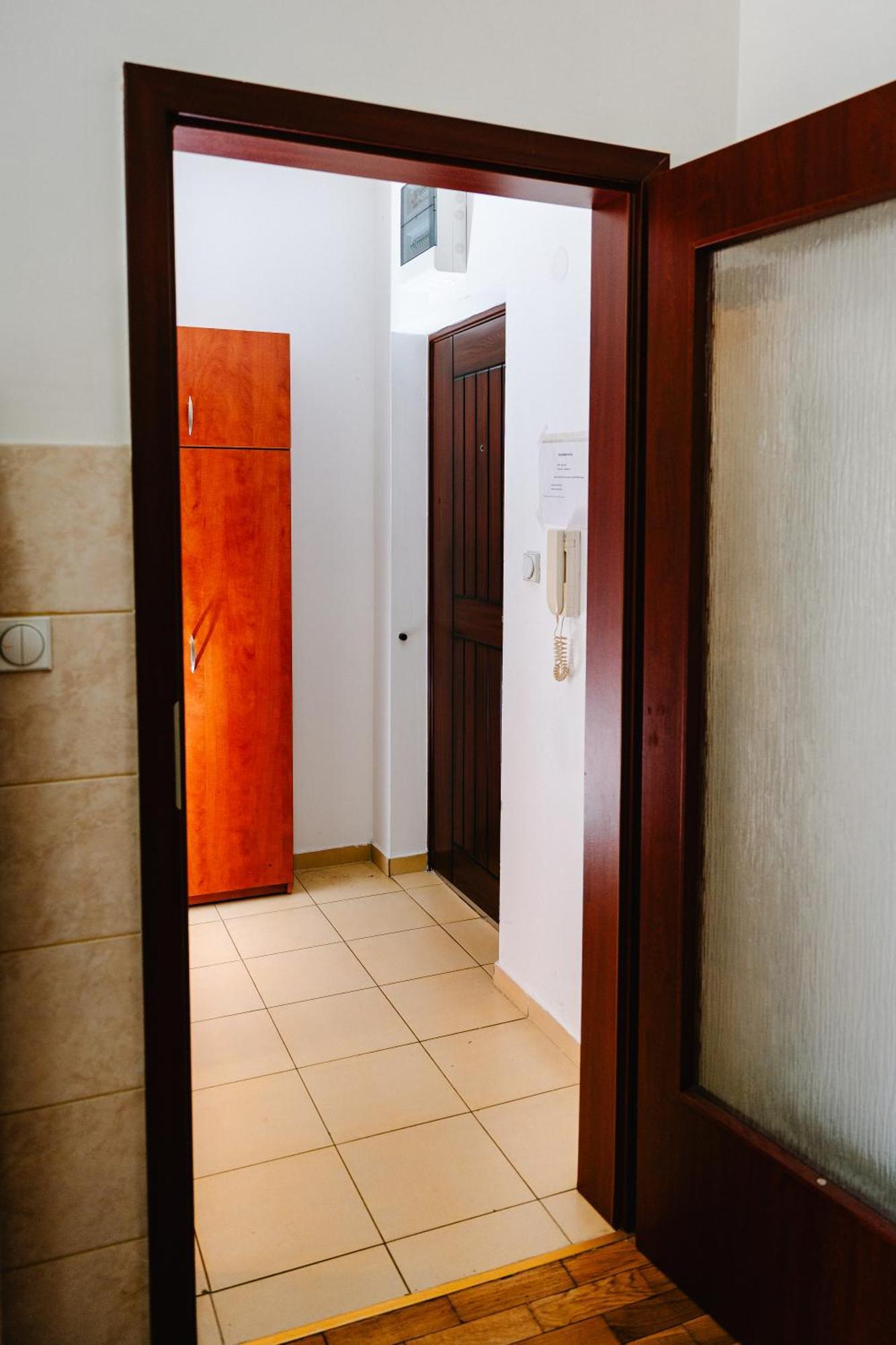 Apartman Stex พอดโกริกา ภายนอก รูปภาพ