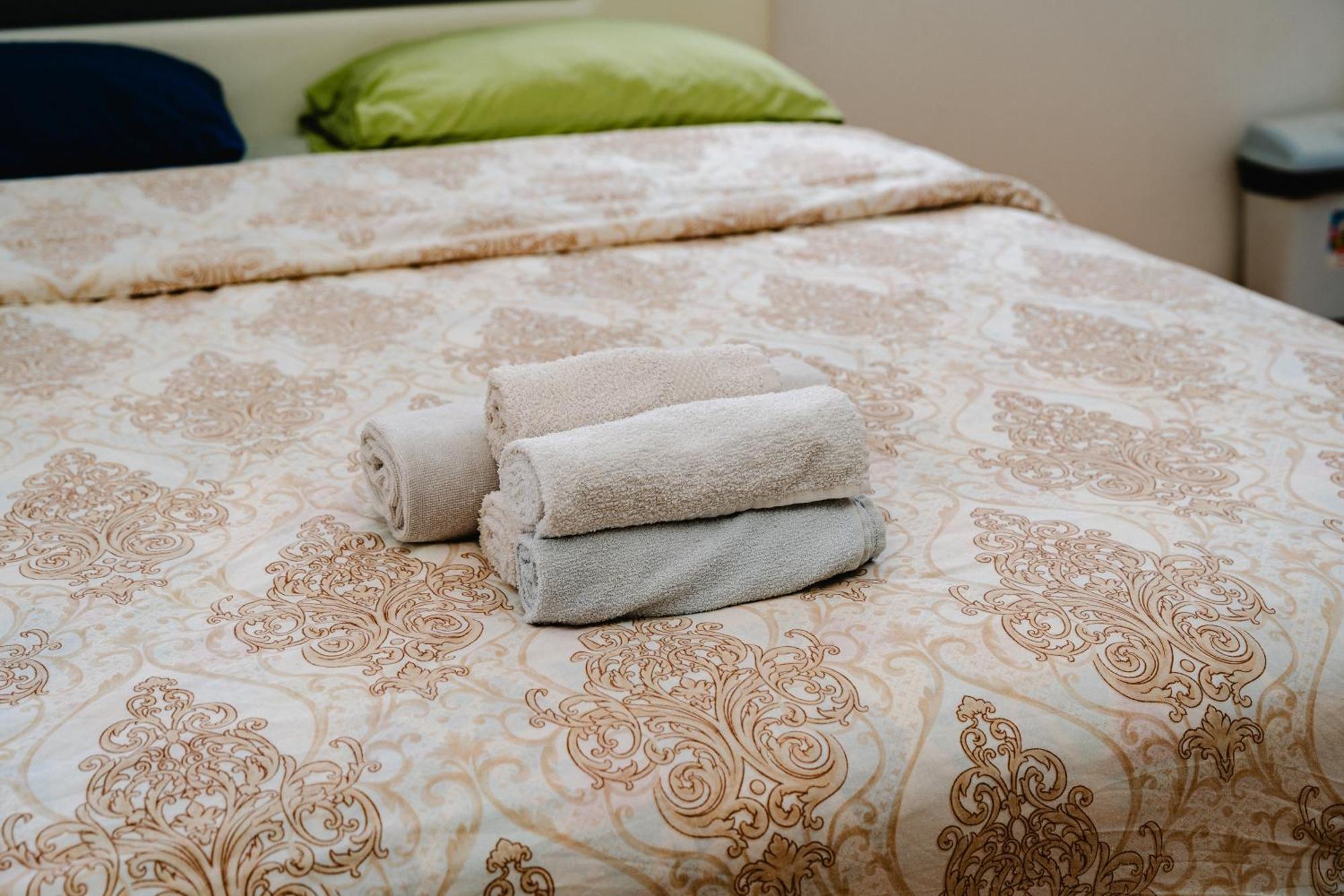 Apartman Stex พอดโกริกา ภายนอก รูปภาพ